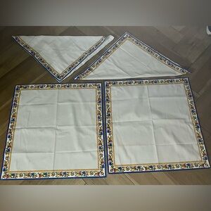 (4) Sur La Table Cotton Cloth Napkins FLOREALE White w/Red Yellow Blue Flowers
